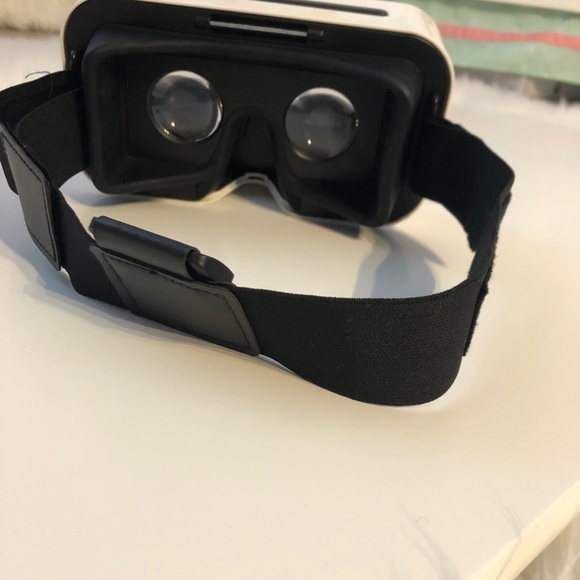 iPhone 8 and up VR system - Picture 4 of 5
